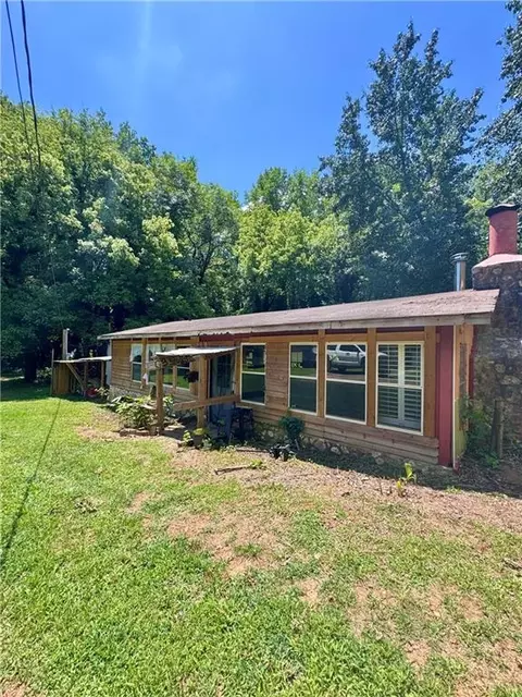 81 Hughes Dairy Rd SE, Lindale, GA 30147
