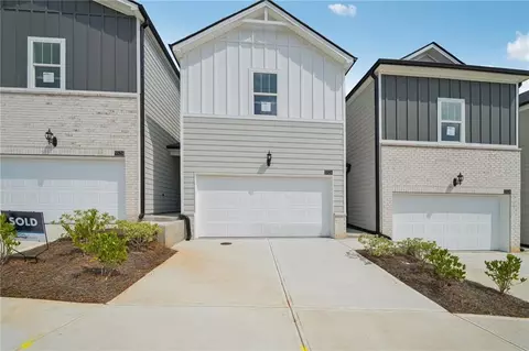 5526 Cosimo Rd, Fairburn, GA 30213