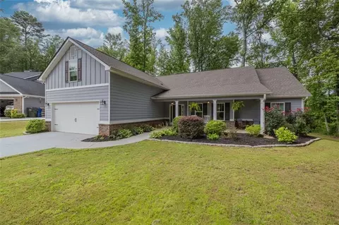 265 Poppyfield Farm Dr, Good Hope, GA 30641