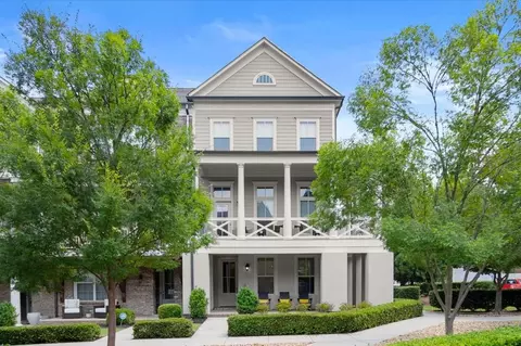 7001 Seneca Ct, Roswell, GA 30076
