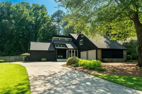 420 Greenfield Trce, Marietta, GA 30068