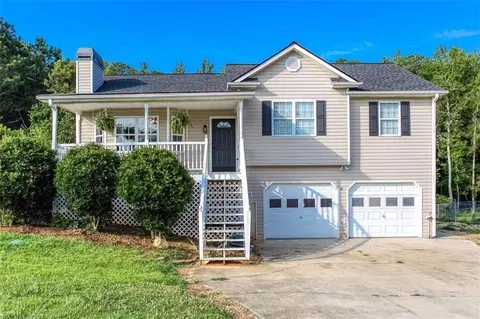 259 Fairview Ln, Dallas, GA 30132