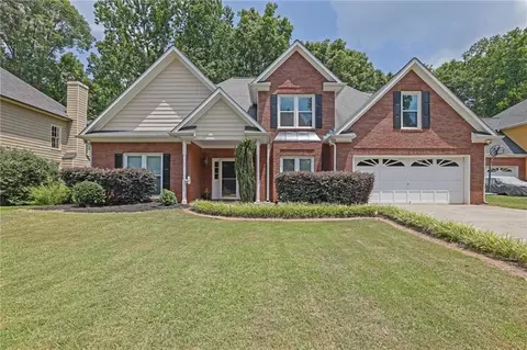 2812 Forest Wood Dr, Marietta, GA 30066