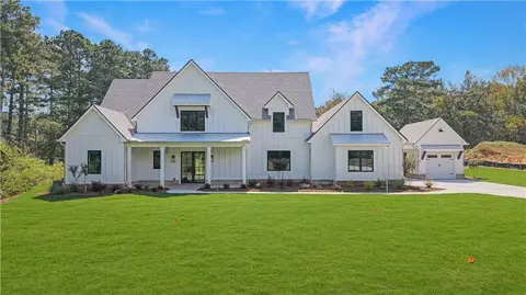 636 Arnold Mill Rd, Woodstock, GA 30188