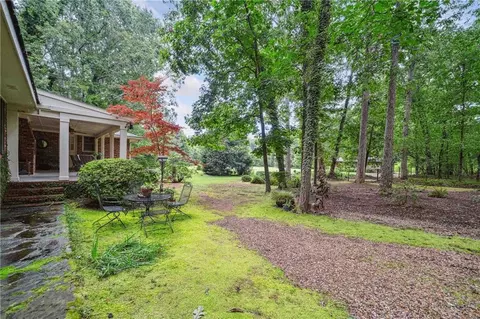Exterior - 800 Skyline Dr, Covington, GA 30014 photo 4 of 8