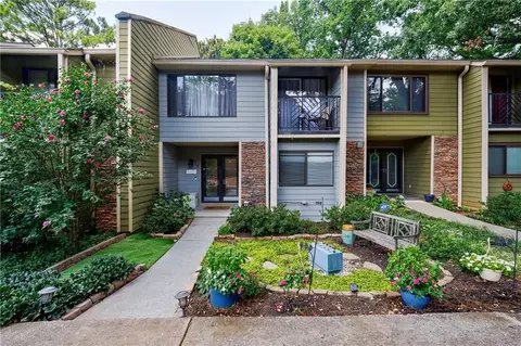 74 Goldrush Cir, Sandy Springs, GA 30328