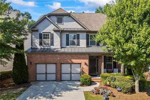 6892 Big Sky Dr, Flowery Branch, GA 30542