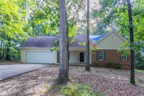 930 Thornwood Cir, Covington, GA 30016