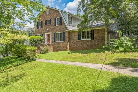 2688 Lee Ann Dr, Marietta, GA 30066