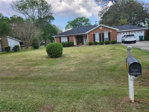 5606 Mciver Dr, Albany, GA 31705