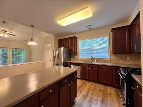 Kitchen - 3473 Stoneham Dr, Duluth, GA 30097 photo 5 of 5