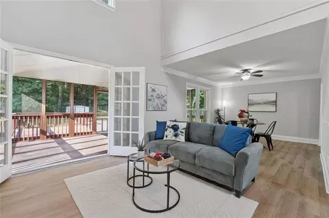 2021 Sturbridge Ln, Buford, GA 30519 photo 8