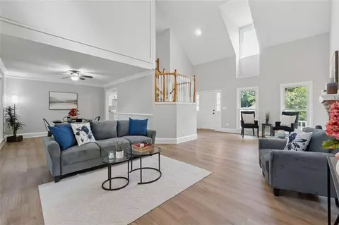 2021 Sturbridge Ln, Buford, GA 30519 photo 7