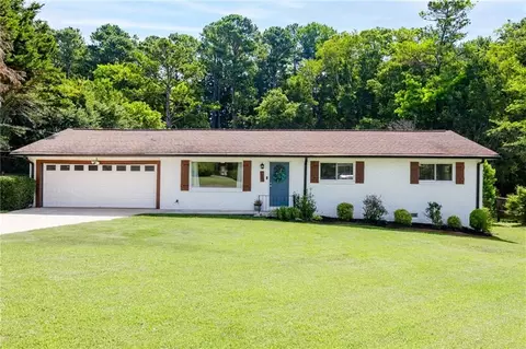 3160 Tina Ln, Marietta, GA 30066
