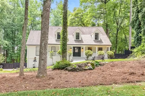 1552 Hillhaven Dr, Marietta, GA 30062