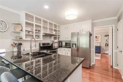 Kitchen - 2744 Pheasant Trl, Duluth, GA 30097 photo 4 of 6