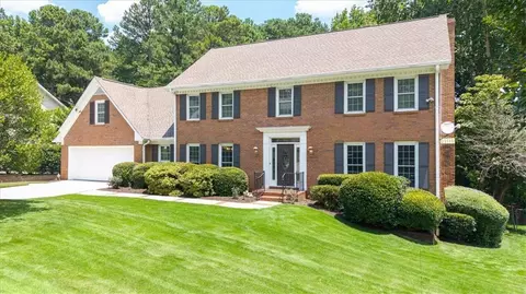 1366 Mile Post Dr, Dunwoody, GA 30338