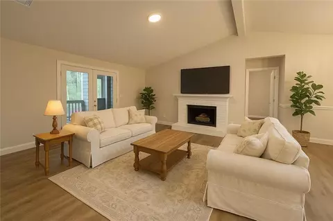 308 Warm Springs Cir, Roswell, GA 30075