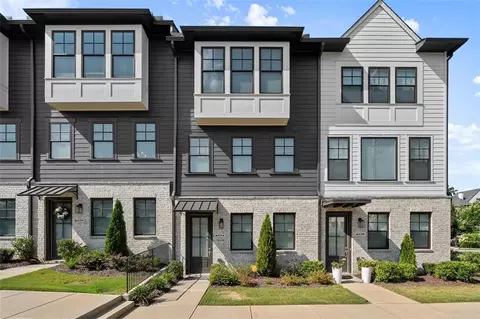6524 Beacon Dr, Sandy Springs, GA 30328