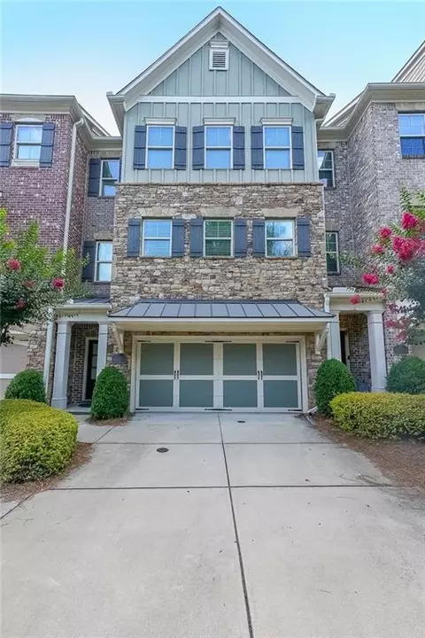915 Dumaine Trce, Atlanta, GA 30328