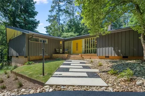 2066 Fairgreen Dr, Stone Mountain, GA 30087