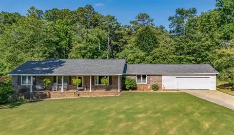 188 Shadowood Ln, Bremen, GA 30110