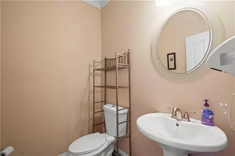 Bath - 4700 Cotter Pl, Stonecrest, GA 30038 photo 7 of 7
