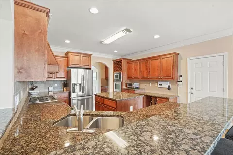Kitchen - 4700 Cotter Pl, Stonecrest, GA 30038 photo 4 of 5