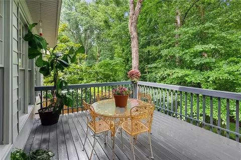 Exterior - 878 Treadstone Overlook, Suwanee, GA 30024 photo 3 of 8
