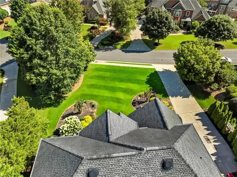 View/Area - 10155 Brixton Pl, Suwanee, GA 30024 photo 3 of 10
