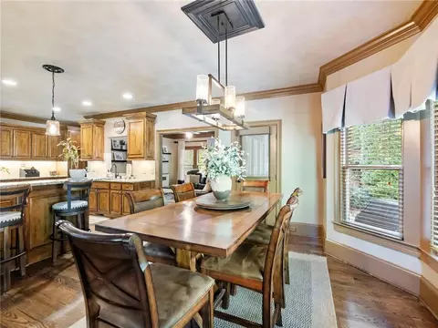 Dining - 10155 Brixton Pl, Suwanee, GA 30024 photo 5 of 5