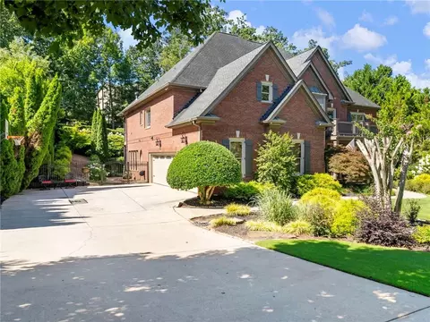 Exterior - 10155 Brixton Pl, Suwanee, GA 30024 photo 7 of 41