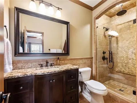 Bath - 10155 Brixton Pl, Suwanee, GA 30024 photo 8 of 10