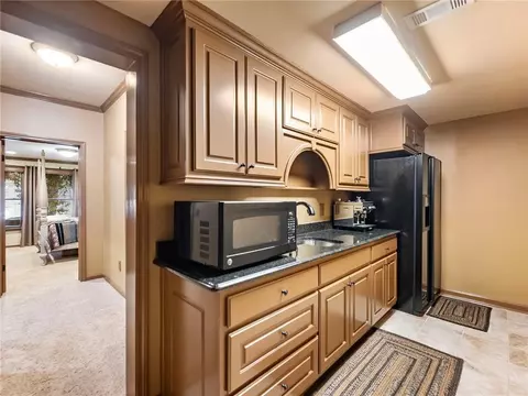 Kitchen - 10155 Brixton Pl, Suwanee, GA 30024 photo 4 of 4
