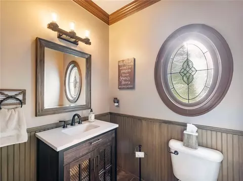 Bath - 10155 Brixton Pl, Suwanee, GA 30024 photo 1 of 10
