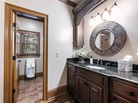 Bath - 10155 Brixton Pl, Suwanee, GA 30024 photo 2 of 10