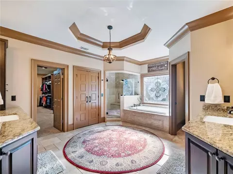 Bath - 10155 Brixton Pl, Suwanee, GA 30024 photo 4 of 10