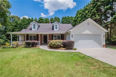 2110 Meadow View Ct, Grayson, GA 30017