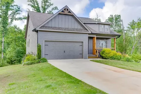 237 Oakwood Dr, Commerce, GA 30529 photo 2
