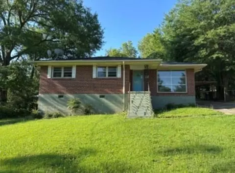 765 Shellnut Dr, Forest Park, GA 30297