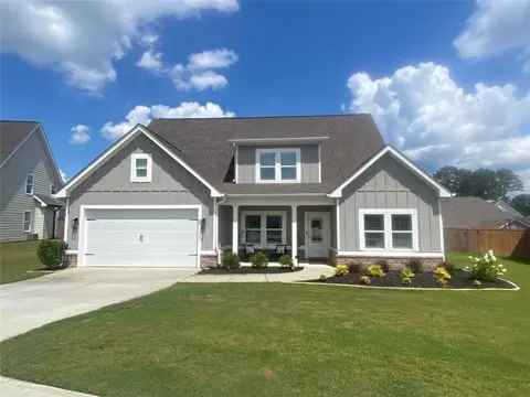 25 Richmond Dr, Statham, GA 30666