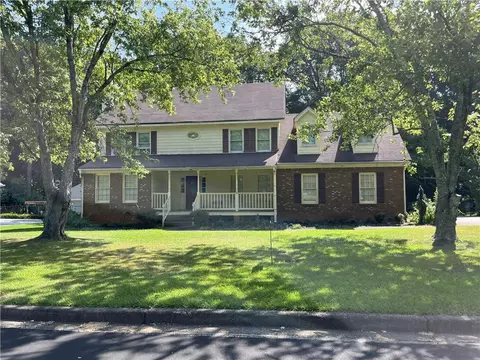 3540 Spring Creek Cir, Snellville, GA 30039