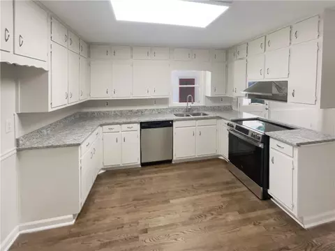 Kitchen - 2811 Spring St, Dacula, GA 30019 photo 2 of 3