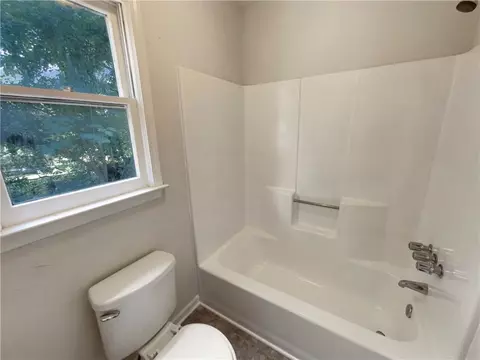 Bath - 2811 Spring St, Dacula, GA 30019 photo 3 of 5