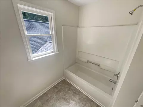 Bath - 2811 Spring St, Dacula, GA 30019 photo 1 of 5