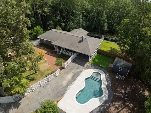 514 Olivia Ln, Ball Ground, GA 30107