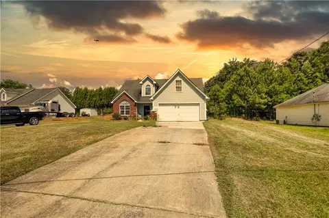 1061 Grimes St, Greensboro, GA 30642
