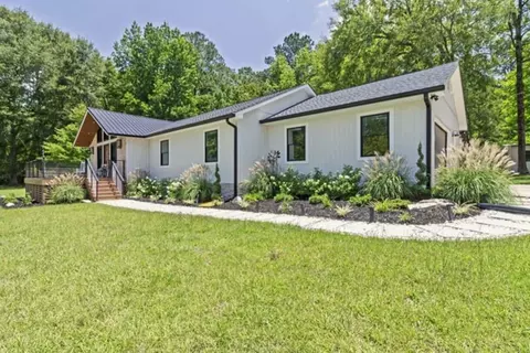 106 Dumbarton Dr, Macon, GA 31210