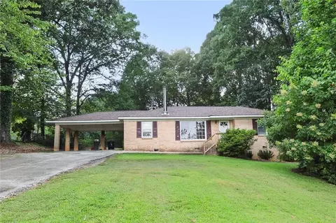 6507 Roberta St, Lithia Springs, GA 30122