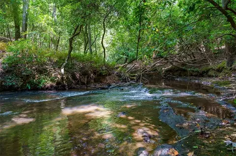 5 Creekside Dr # A, Cleveland, GA 30528